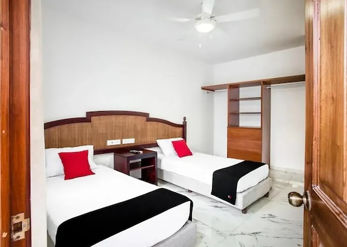 Yukon Hotel *