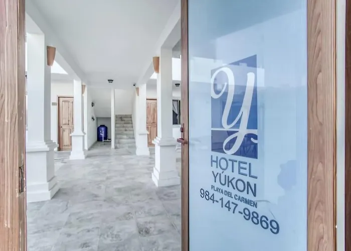Yukon Hotel *